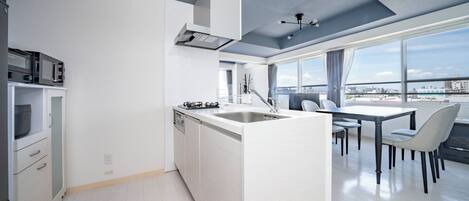 Fridge, microwave, stovetop, toaster