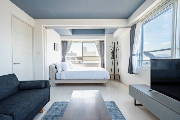 Iron/ironing board, free WiFi