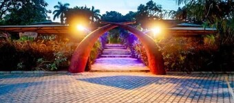 African Tribe Hotel