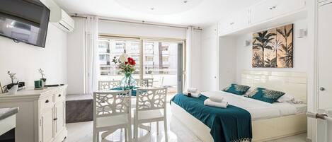 1 bedroom, iron/ironing board, free WiFi, bed sheets