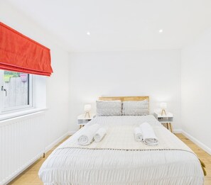 Room - Coastal Home | Sea Views, Balcony | Sleeps 8 (Portsmouth)