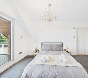 Room - Coastal Home | Sea Views, Balcony | Sleeps 8 (Portsmouth)