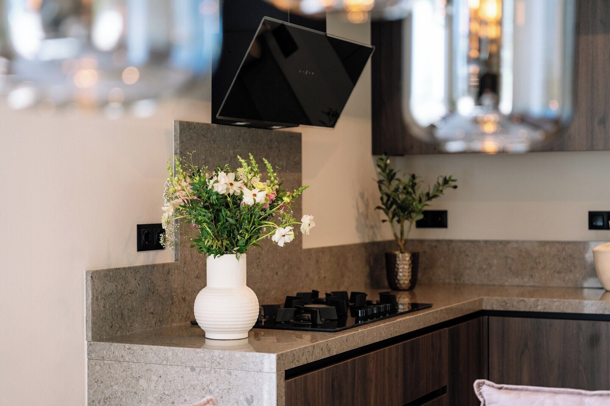 Microwave, stovetop, dining tables