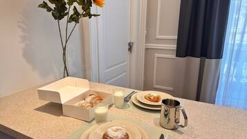 Tägliches inbegriffenes Frühstücksbuffet