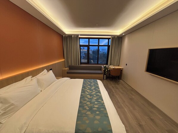 Economy Double Room, 1 Queen Bed, Non Smoking | Free WiFi