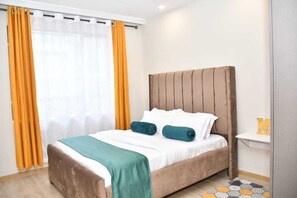 2 室のベッドルーム、アイロン / アイロン台、インターネット、ベッドシーツ