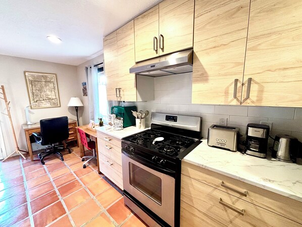 Microwave, oven, stovetop, dishwasher