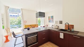 Réfrigérateur, four, plaque de cuisson, lave-vaisselle