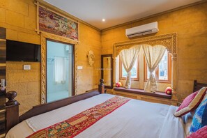 Desk, laptop workspace, free WiFi - Hotel Desert Moon (Jaisalmer)