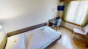 Chambre Simple, vue montagne