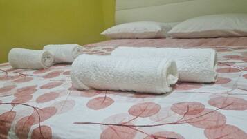 1 bedroom, WiFi, bed sheets