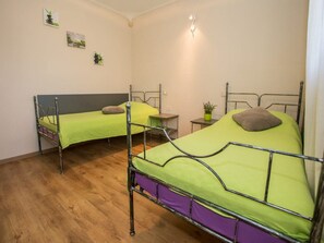 2 habitaciones y ropa de cama