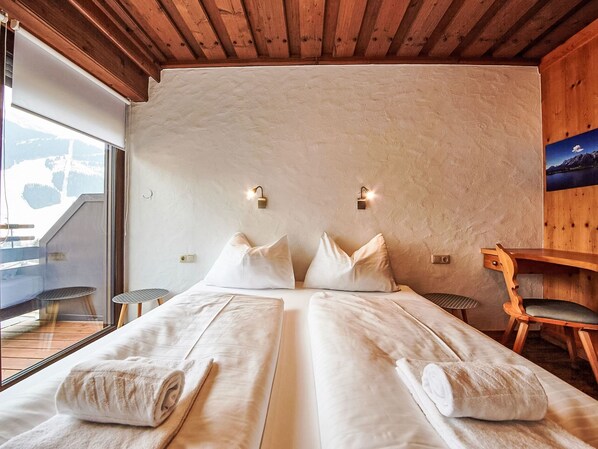 2 bedrooms, Internet