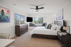 5 habitaciones, tabla de planchar con plancha, wifi y ropa de cama