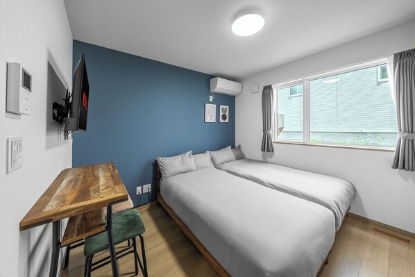 Iron/ironing board, free WiFi