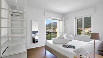 Standard Apartment, 2 Bedrooms (Magnolia Bike & River Apartment) | 1 bilik tidur, Wi-fi percuma, cadar katil