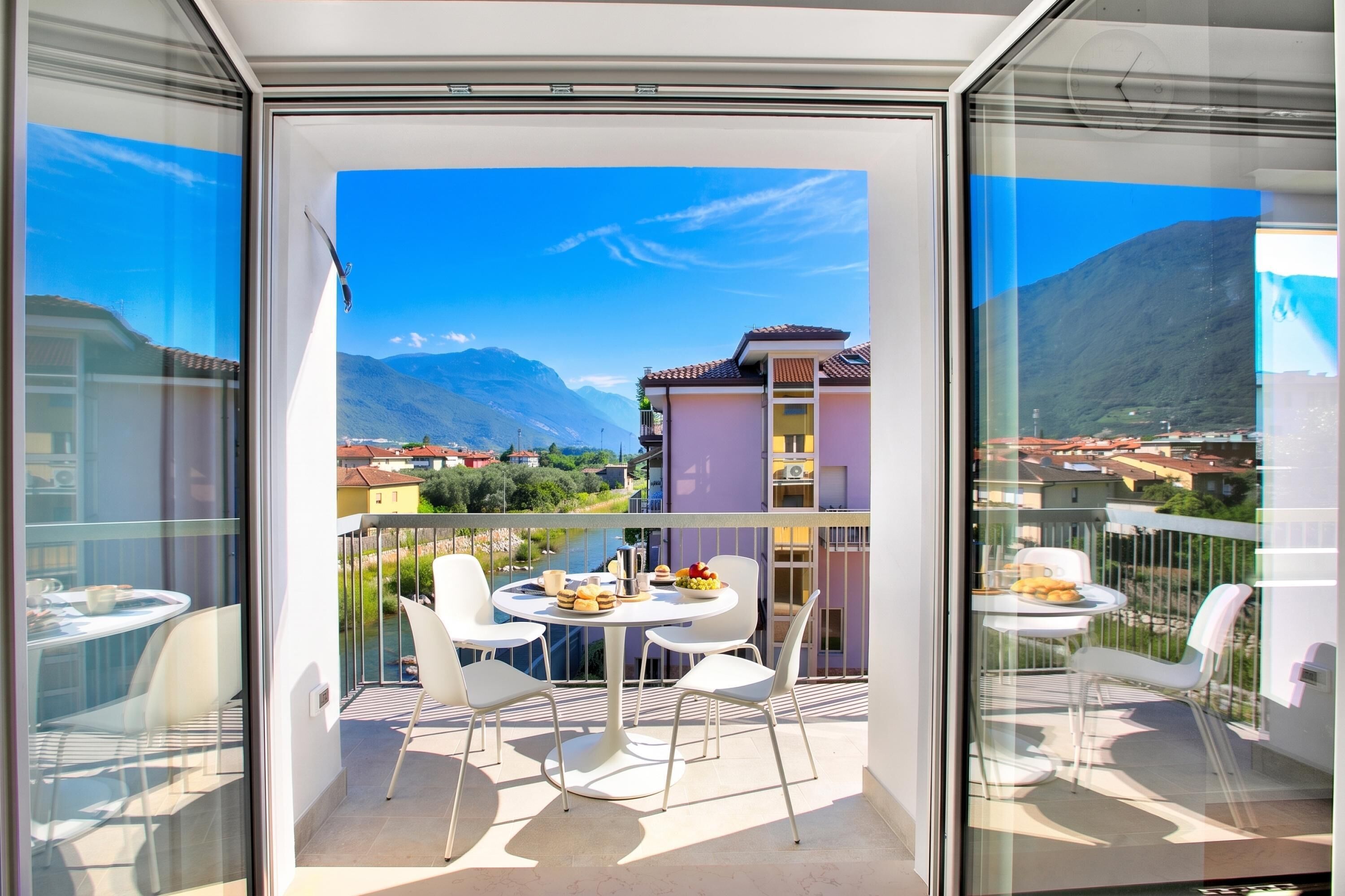 Standard Apartment, 2 Bedrooms, Balcony (Magnolia Bike & River Apartment) | Outdoor dining