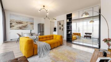 Deluxe-Apartment, Balkon, Stadtblick | Kostenloses WLAN