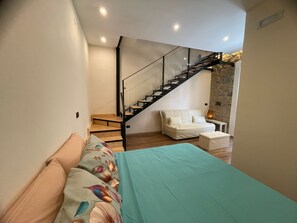 1 غرفة نوم وخزنة داخل الغرفة ومكواة/لوح كي وواي فاي مجانًا