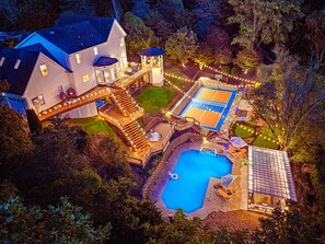 Exterior - Booking Fast!! Pool, Pickleball, Multisport Simulator, Theater Golf| Sleeps 22 (Candler)