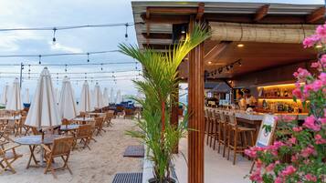 Bar (in der Unterkunft)