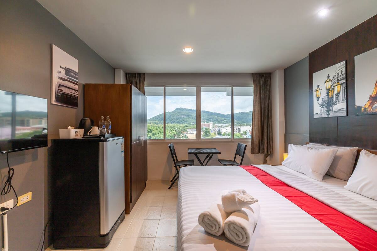 Classic Double Room, City View