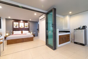 Royal Suite, 1 Bedroom, Mountain View | Living area