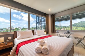 Phòng Suite Premier, 2 phòng ngủ, bếp, quang cảnh biển | Bộ đồ giường cao cấp, nệm Tempur-Pedic, két bảo mật tại phòng