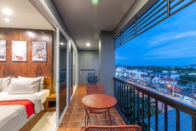 Phuket Five Fortune Holiday Hotel