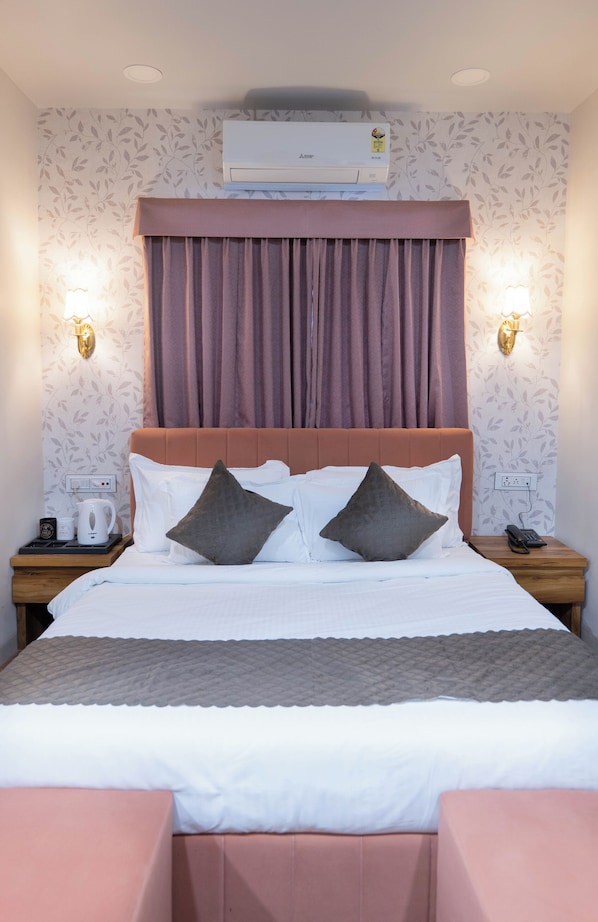 Standard Double Room | Free WiFi
