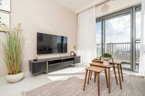 Televisio, työhuone