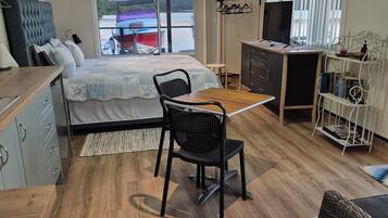 1 bedroom, Internet, bed sheets