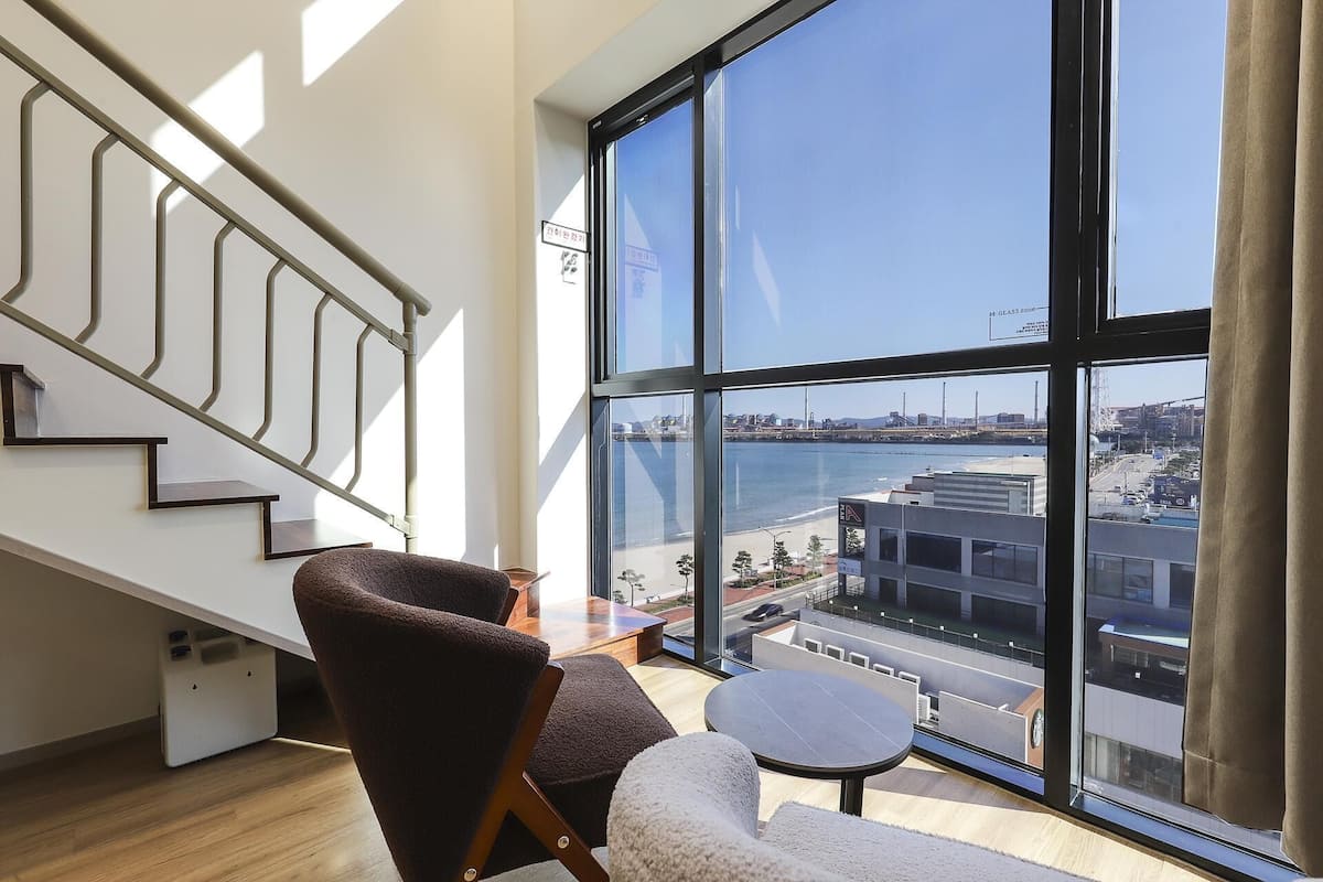 Triple Room | Individually decorated, individually furnished, free WiFi, bed sheets