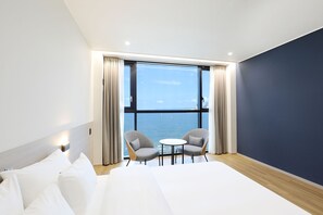 Ocean Double | Individually decorated, individually furnished, free WiFi, bed sheets