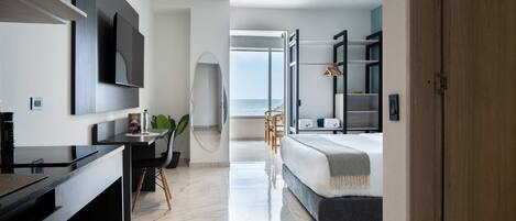 3 chambres, fer et planche à repasser, Wi-Fi, draps fournis