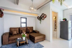 Villa, 3 Bedrooms, Accessible, Smoking | Living room