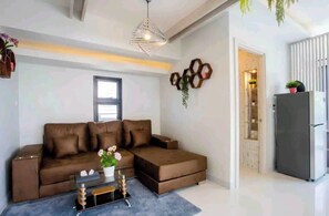 Villa, 3 Bedrooms, Accessible, Smoking | Living room