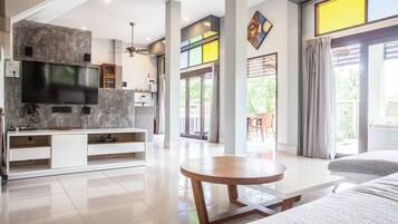 Villa, 3 Bedrooms, Smoking, Private Pool | Living room | Books