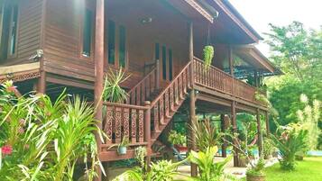 Vila, 4 quartos, acessível, para fumantes | Fachada