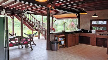 Vila, 4 quartos, acessível, para fumantes | Parte interna