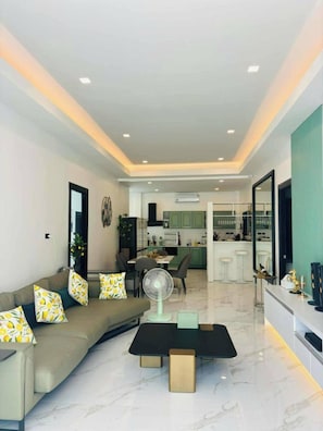Villa, 5 habitaciones, con acceso para personas discapacitadas, para fumadores | Sala de estar