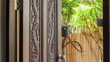 Nhà, 2 phòng ngủ, hút thuốc, ban công | Chi tiết ngoại thất