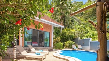 Villa, 4 chambres, fumeurs, piscine privée | Piscine | Piscine extérieure