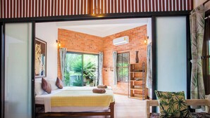 Villa, 4 Bedrooms, Smoking, Private Pool - Villa With Private Pool and Mountain Views (Krabi)