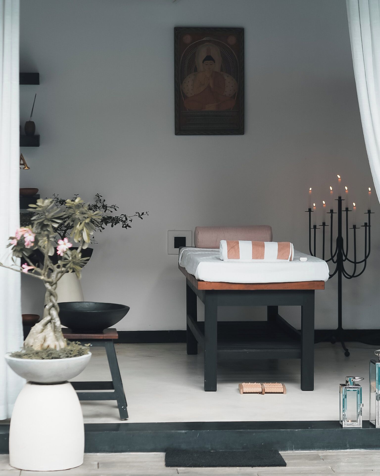 Body treatments, aromatherapy, deep-tissue massages, sports massages