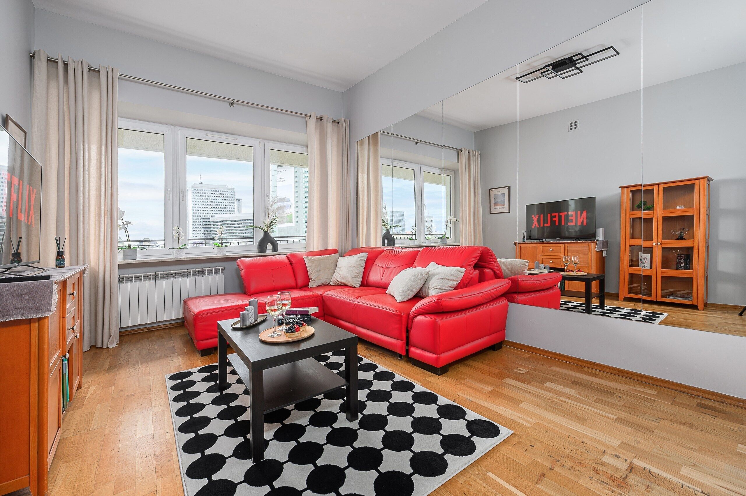 Cortinas blackout, tabla de planchar con plancha y wifi gratis 