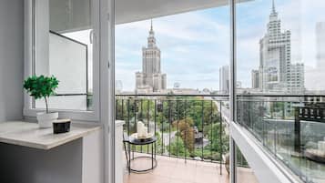 Apartamento, 2 habitaciones, balcón, vistas a la ciudad | Balcón