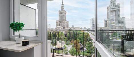 Apartamento, 2 habitaciones, balcón, vistas a la ciudad | Balcón