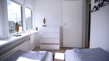 4 Schlafzimmer, Bügeleisen/Bügelbrett, kostenloses WLAN, Bettwäsche