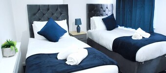 2ndHomeStays I Erdington | Sleeps 5-6 I Parking